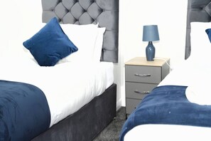 2 bedrooms, desk, iron/ironing board, free WiFi