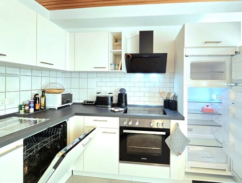 Apartment Trier-Heiligkreuz | close to the center | home cinema