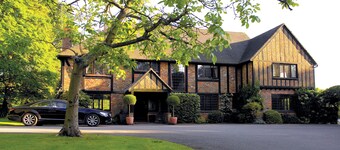 Countryside Manor House with Pool and Rural Views