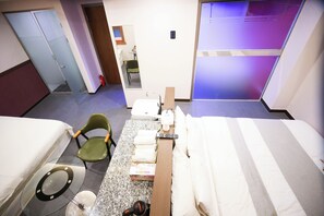 Premier Twin Room | Free WiFi - Xmotel Busan (Busan)