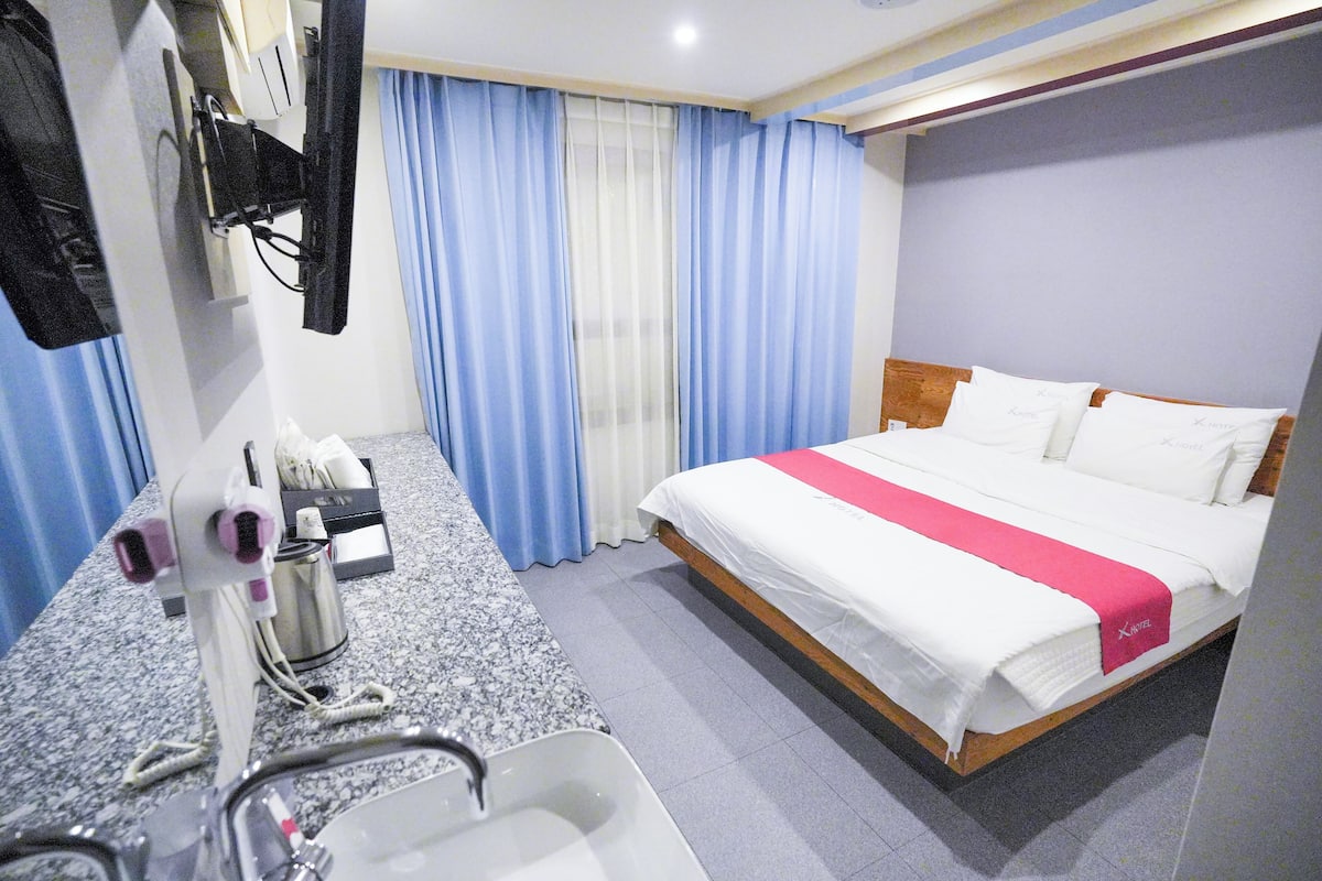 Standard Double Room | Free WiFi
