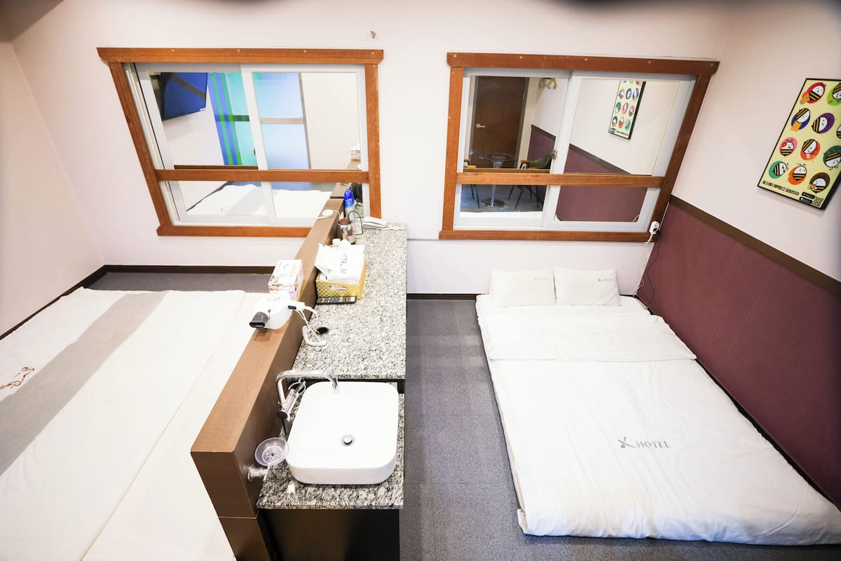 Family Twin Room | Free WiFi