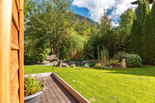 Apartment 'Nicolle' with Mountain View, Private Terrace and Wi-Fi