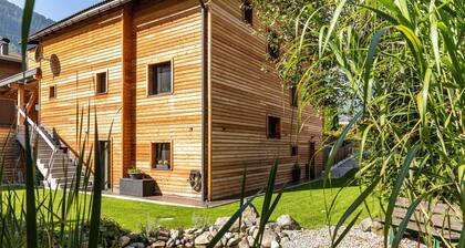 Apartment 'Nicolle' mit Bergblick, privater Terrasse und WLAN