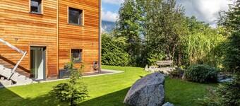 Apartment 'Nicolle' with Mountain View, Private Terrace and Wi-Fi
