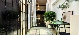 Shanghai Hills & Aromahome Sunshine BnB