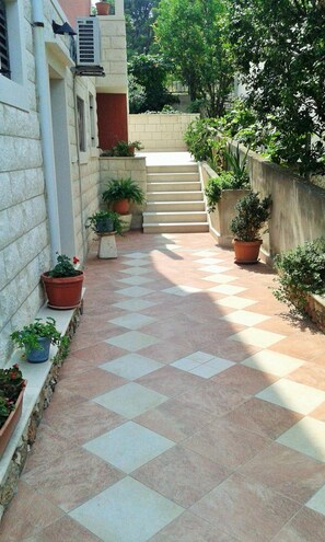 Apartment | Property grounds