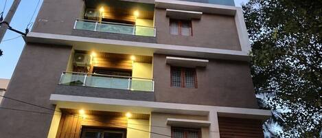 Fachada da propriedade