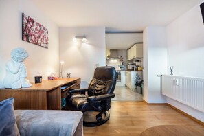 Interior - Apartment 'Modernes  Am Deister' with Wi-Fi (Springe)