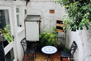 Outdoor dining - Cosy Victorian flat and patio Baker street (london)