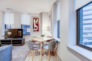 تناول الطعام