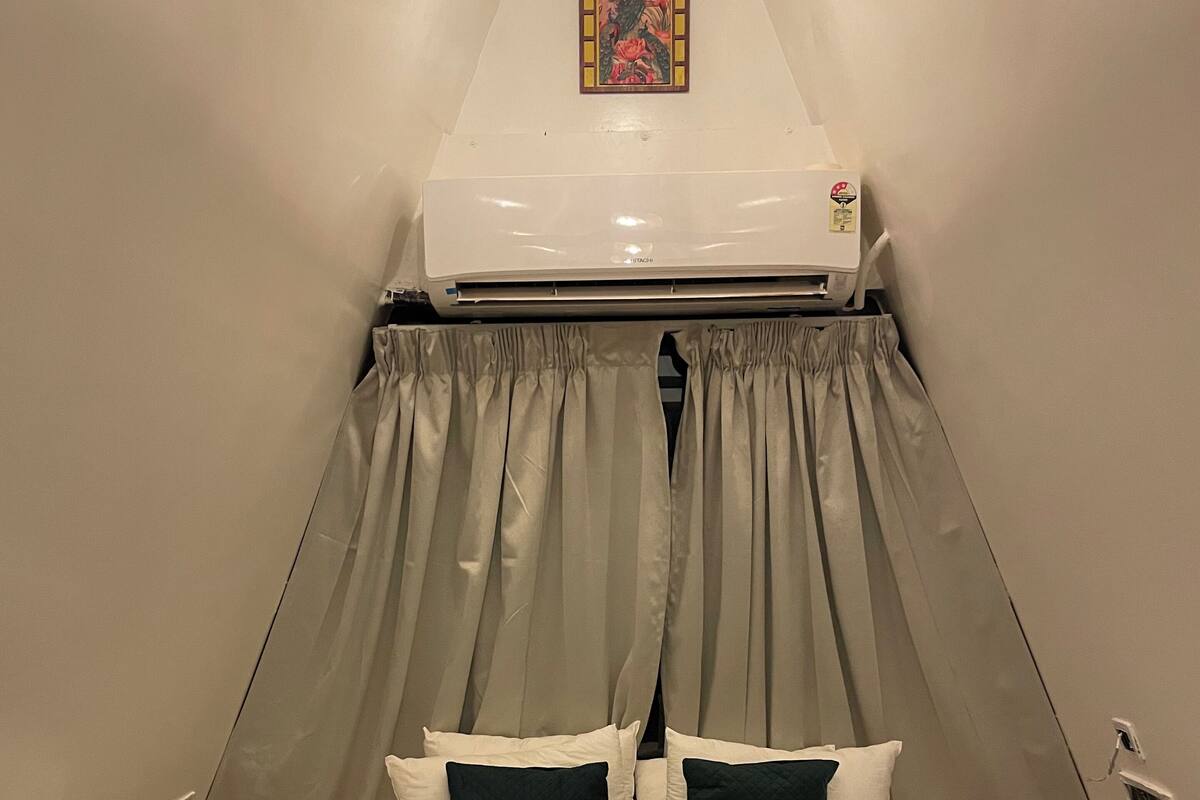 Basic Single Room