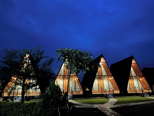 Green Hills Farm & Resorts