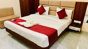 Chambre Deluxe, vue ville | Bureau, espace de travail pour ordinateur portable, Wi-Fi gratuit