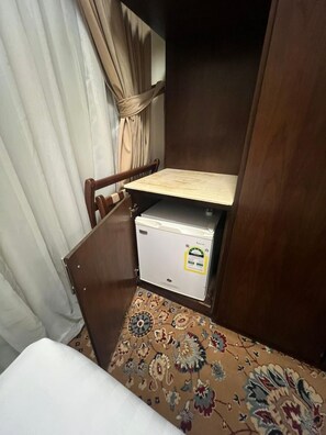 Iron/ironing board, free WiFi