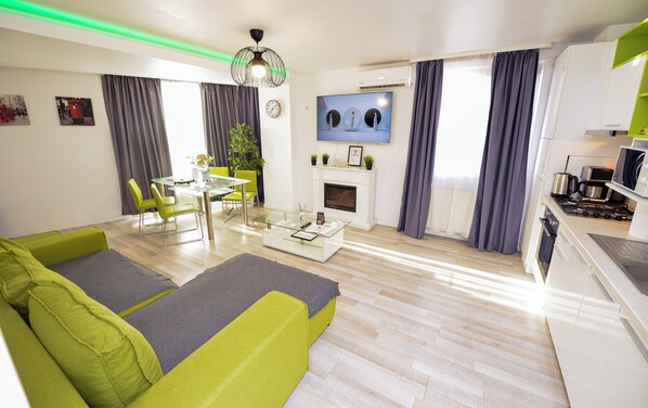 Family Apartment, Balcony | Living area - CityScape Bucharest (Bucharest)