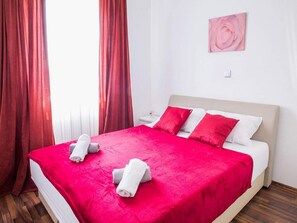 7 bedrooms, iron/ironing board - Holiday Home J&D No.3-six Bedroom House With Pool (Podstrana)