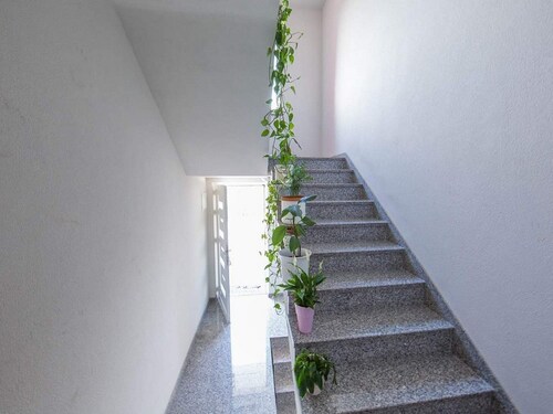 Holiday Home J&D No.3-six Bedroom House With Pool