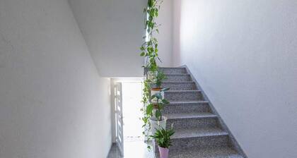 Holiday Home J&D No.3-six Bedroom House With Pool