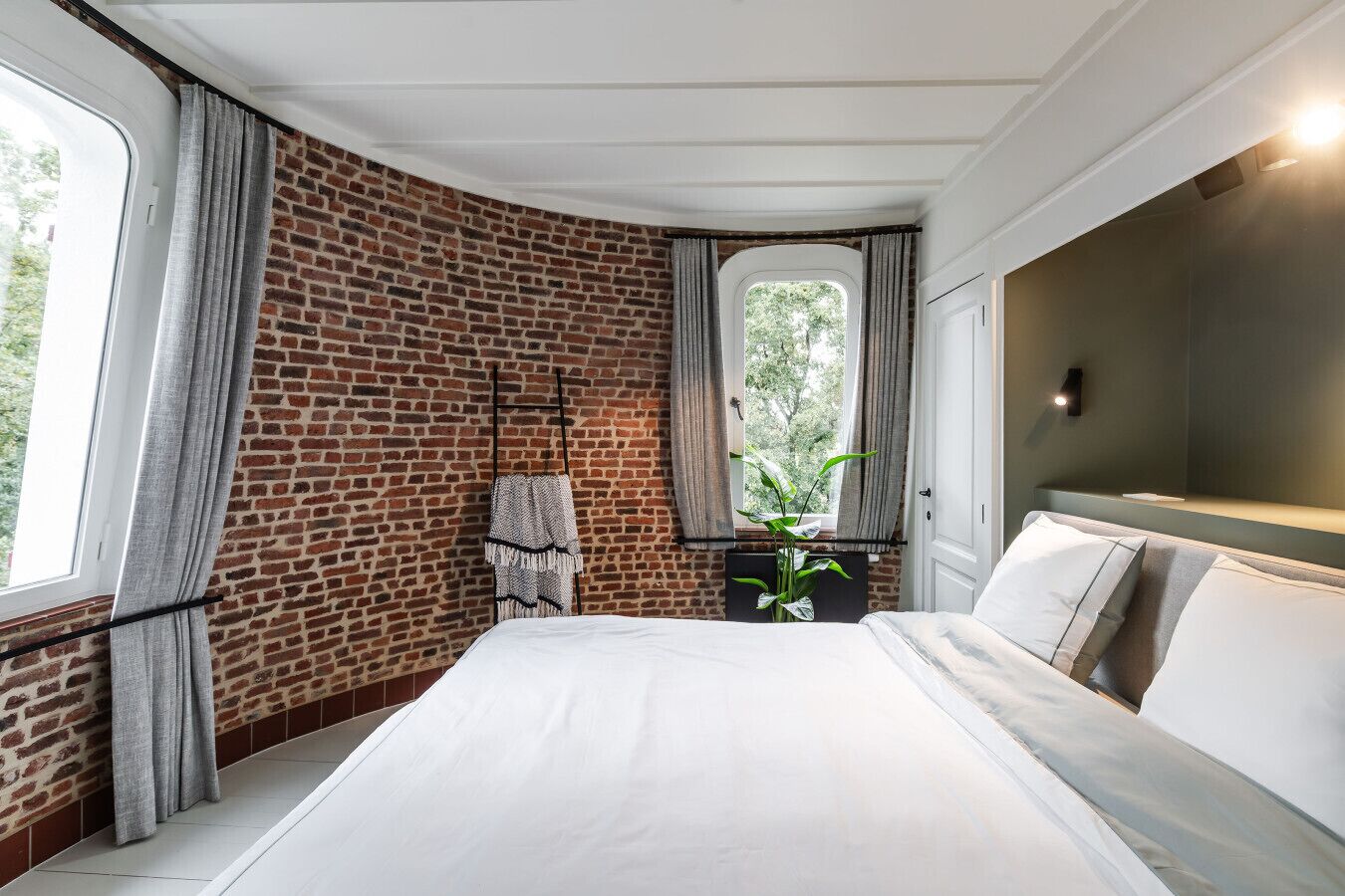 2 makuuhuonetta, työpöytä, silitysrauta/-lauta, Wi-Fi