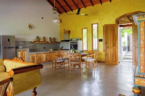 Flat-screen TV - Villa Monkey House (Tangalle)