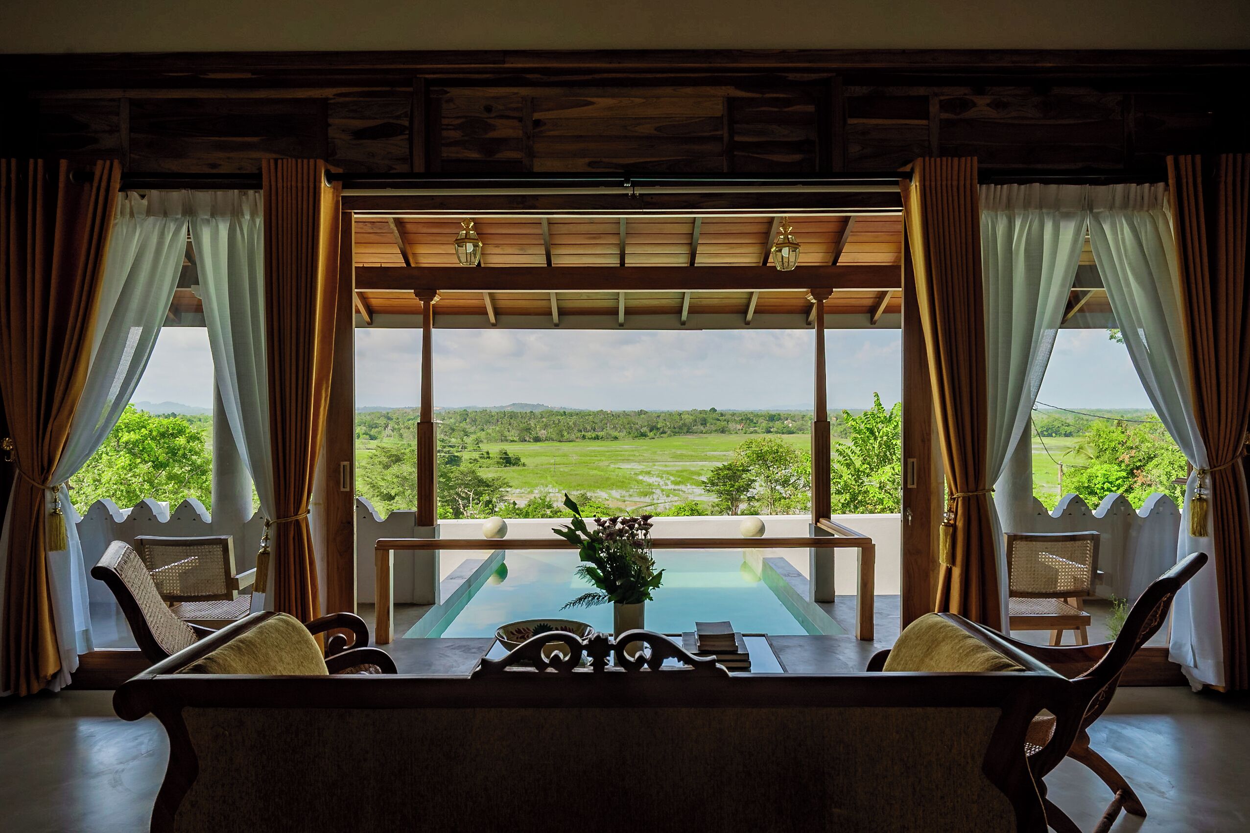 Télévision à écran plat