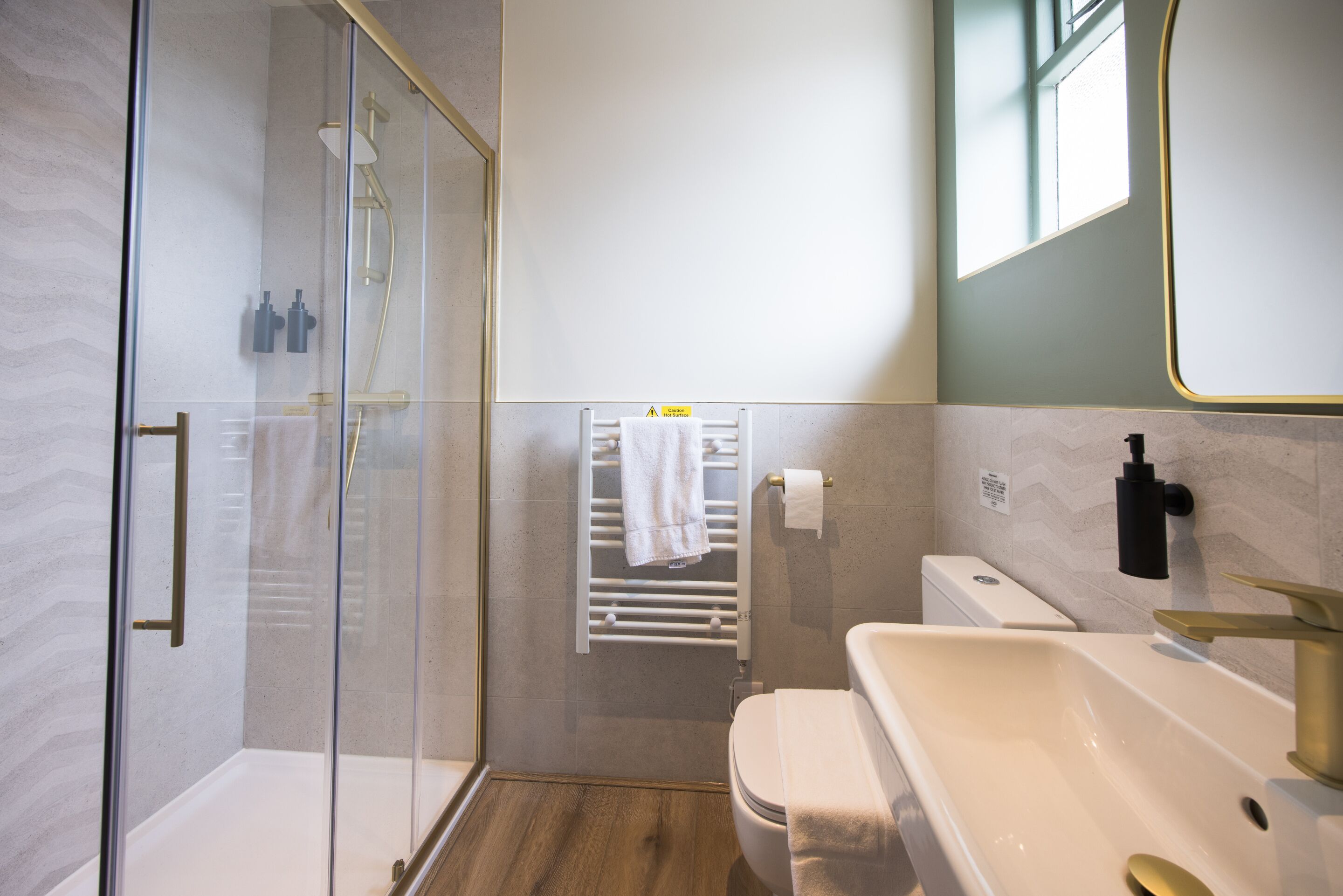 Classic Triple Room, Ensuite | Bathroom