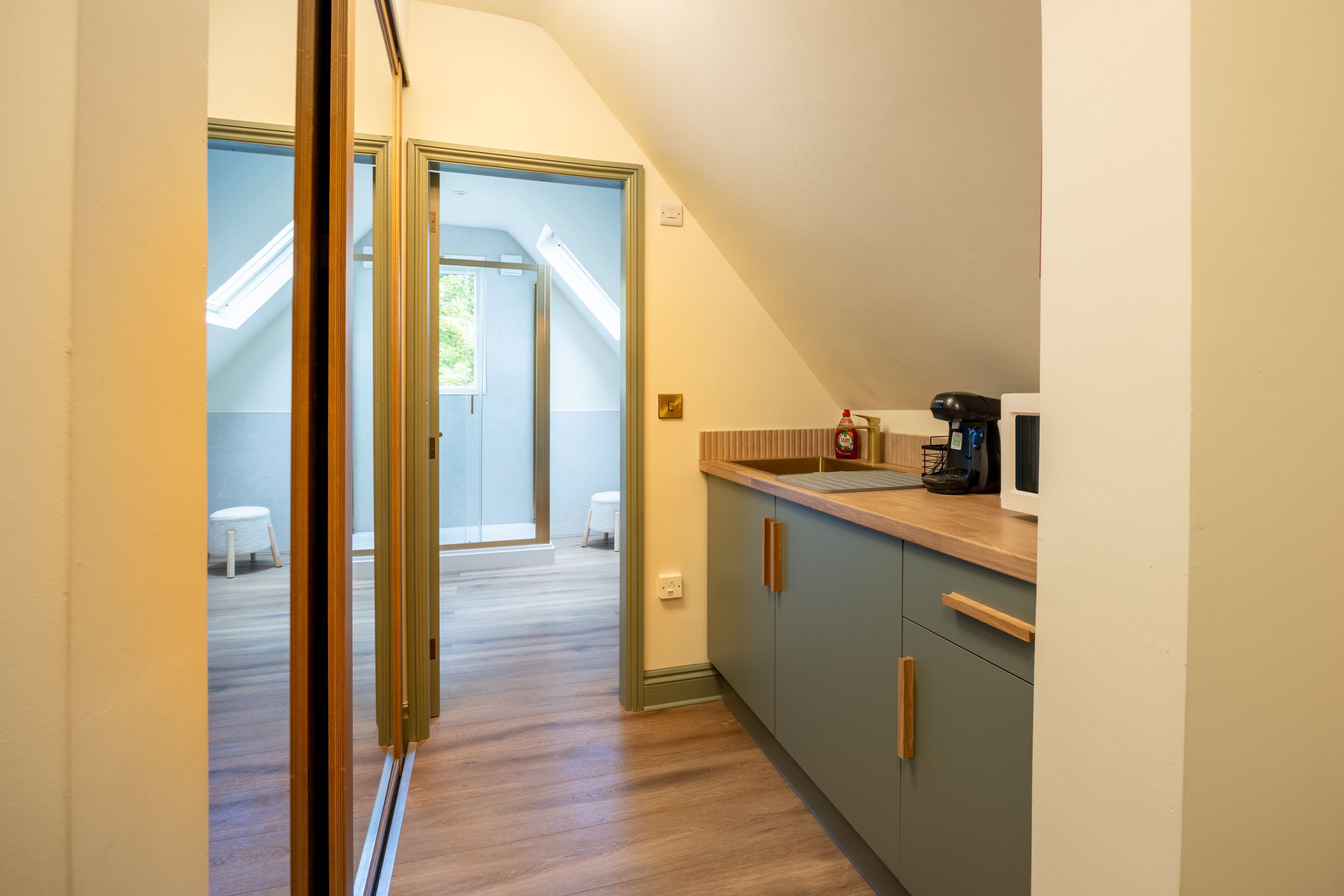 Classic Triple Room, Ensuite | Private kitchen