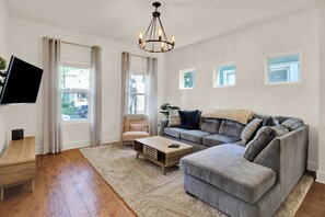 TV, offices - Fountain Square Gem w/ Rooftop Patio & Fire Pit (Indianapolis)