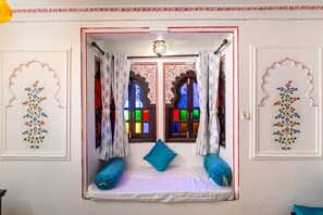 Chambre Standard | Draps en coton égyptien, literie de qualité, couette en duvet