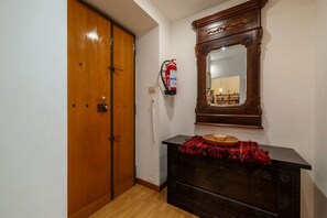 Interior - GuestHost - Comfy Apartment Garbatella Roma (Rome)