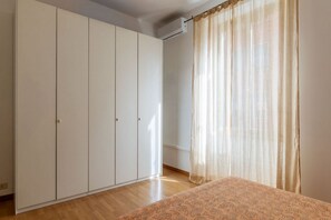 2 عدّة غرف نوم