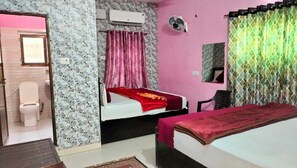 Room - PREMSHI GUEST HOUSE (Ayodhya)