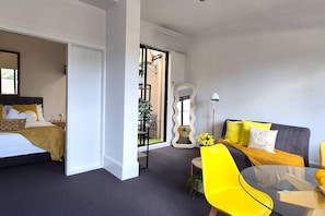 Iron/ironing board, free WiFi, bed sheets, wheelchair access