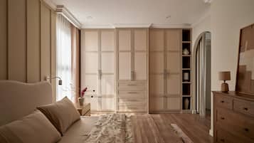 Free minibar, individually decorated, individually furnished, desk