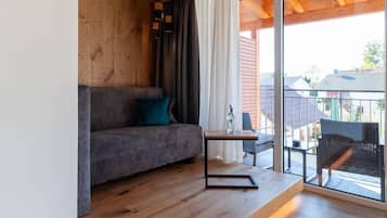 Business Comfort Balkon | In-room safe, desk, soundproofing, free WiFi