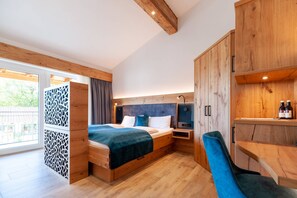 Business Comfort Balkon | In-room safe, desk, soundproofing, free WiFi