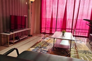 Ảnh chưa phân loại, 2 trong số 36 ảnh, nút