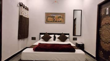 4 bedrooms, WiFi, bed sheets