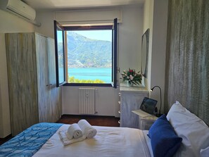 2 bedrooms, desk, iron/ironing board, travel cot