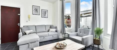 Apartment | Living area