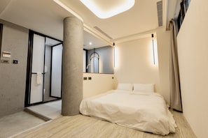 Quarto casal conforto, vista para a cidade | Wi-Fi de cortesia