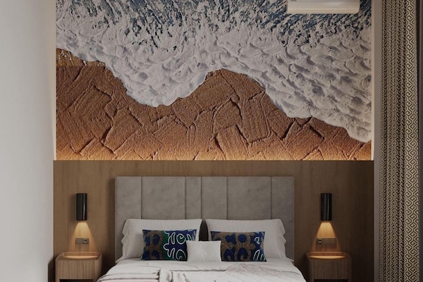 Standard Double Room | Desk, laptop workspace, blackout curtains, soundproofing