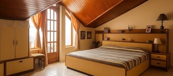 Central Shimla|7 Mins-Mall| Kitchen| Laundry 1BDR Duplex |Attic Bedroom| Balcony