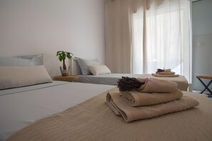 2 bedrooms, iron/ironing board, WiFi, bed sheets