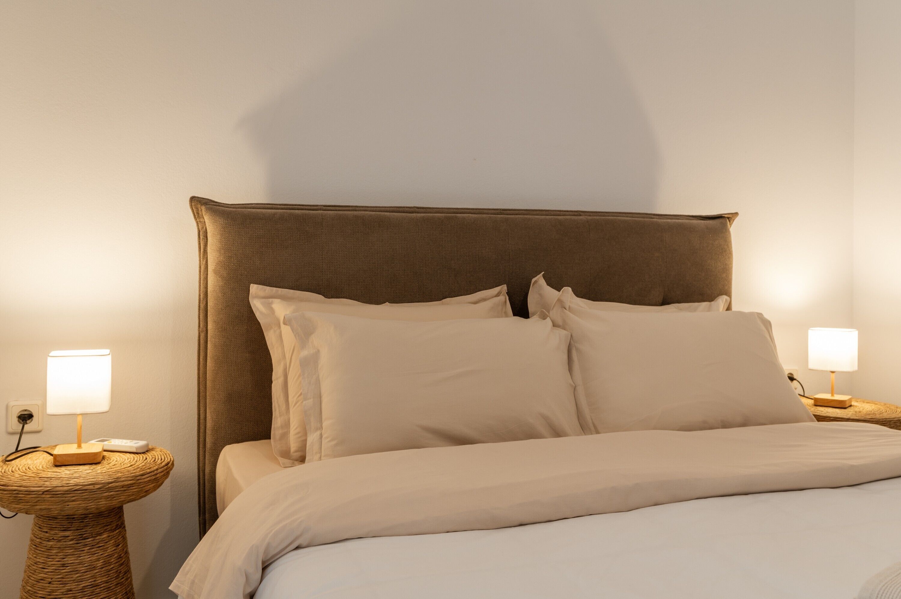 2 dormitorios, tabla de planchar con plancha, wifi y ropa de cama