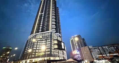 Space Residency by A----Walk 100m to KSL