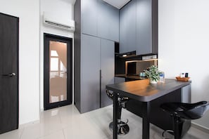Private kitchen - Space Residency by A----Walk 100m to KSL (Johor Bahru)