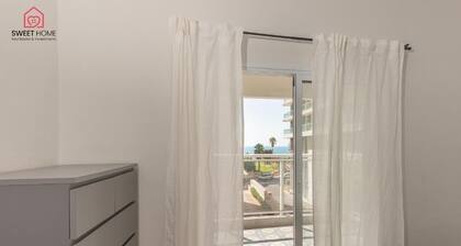 Sea view apartment with balcony