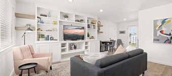 Benton Blue |0.5 mi to Downtown Bentonville&Trails